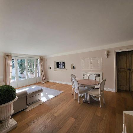 Suite Indipendente In Villa Формело Екстериор снимка